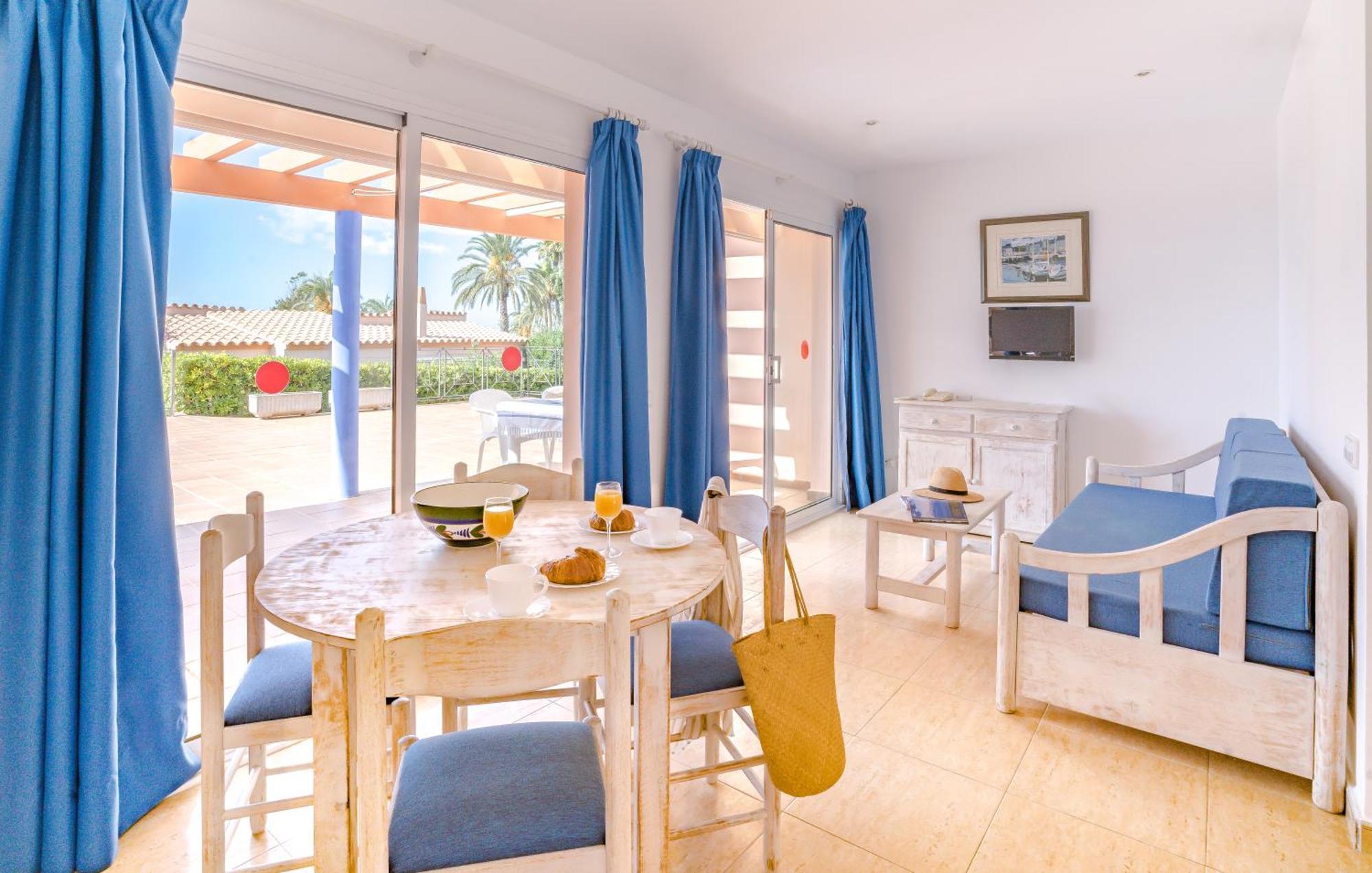 Apartamentos Mar Blau Son Bou Eksteriør bilde